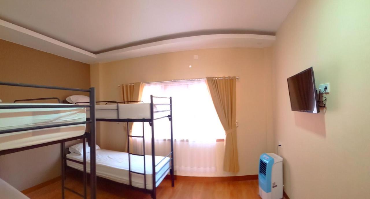 Bluefire Homestay Syariah バニュワンギ エクステリア 写真